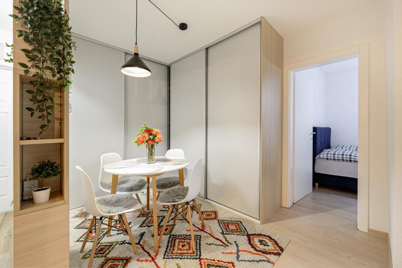 Alipasino With Two Bedrooms *